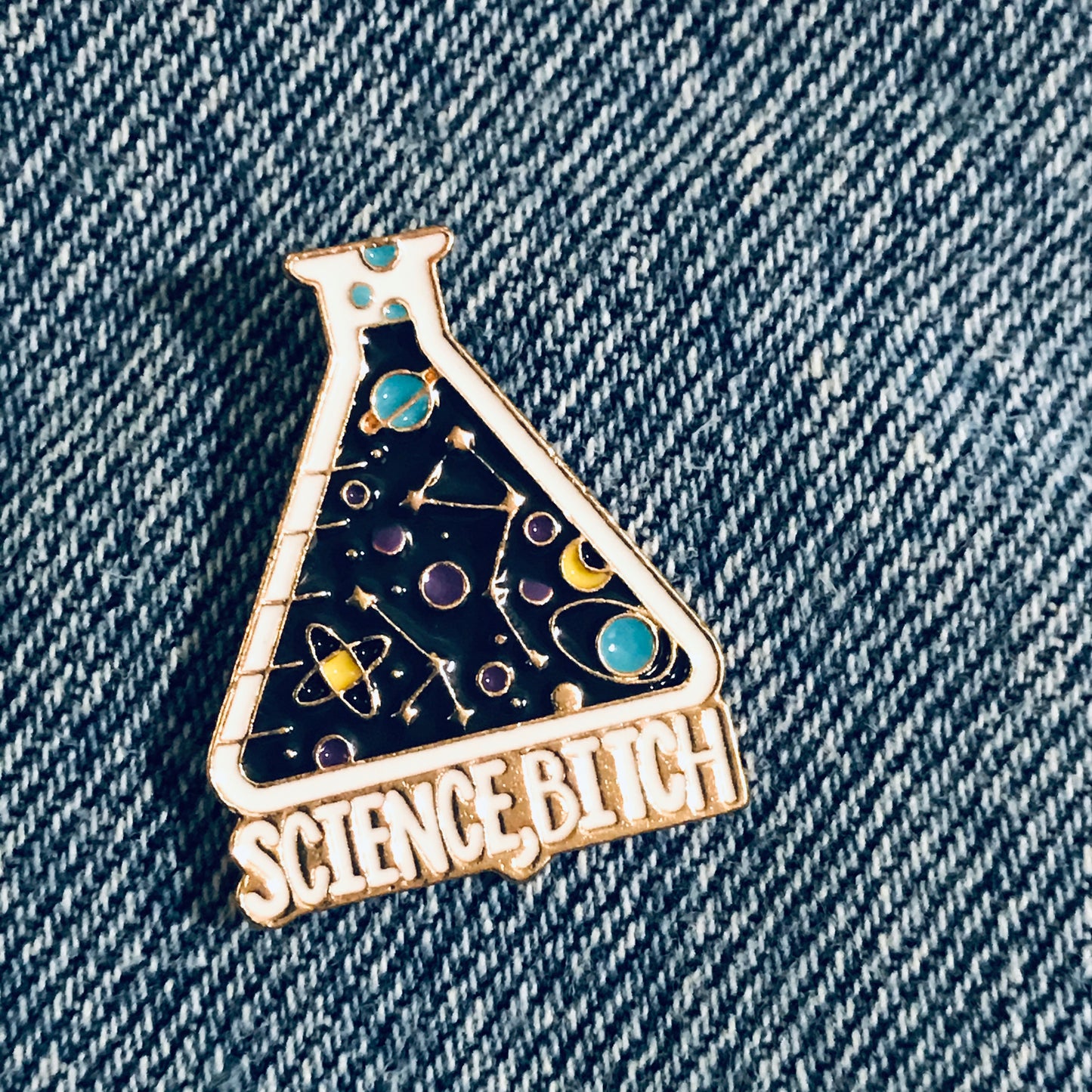 Science Bitch Eenamel pin