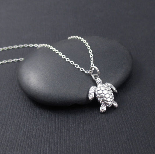 Sea turtle charm necklace