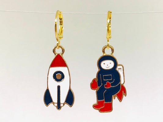 Rocket And Astronaut Enamel Earrings wholesale lot