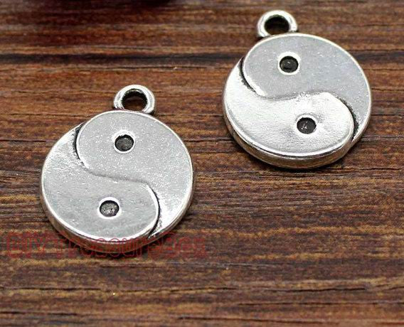 6 Pieces Ying Yang  Charms